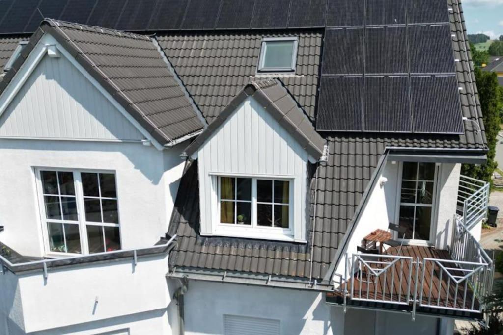 Ferienwohnung Fischer Mit E-Ladestation Direkt Am Haus Шварценберг Екстериор снимка