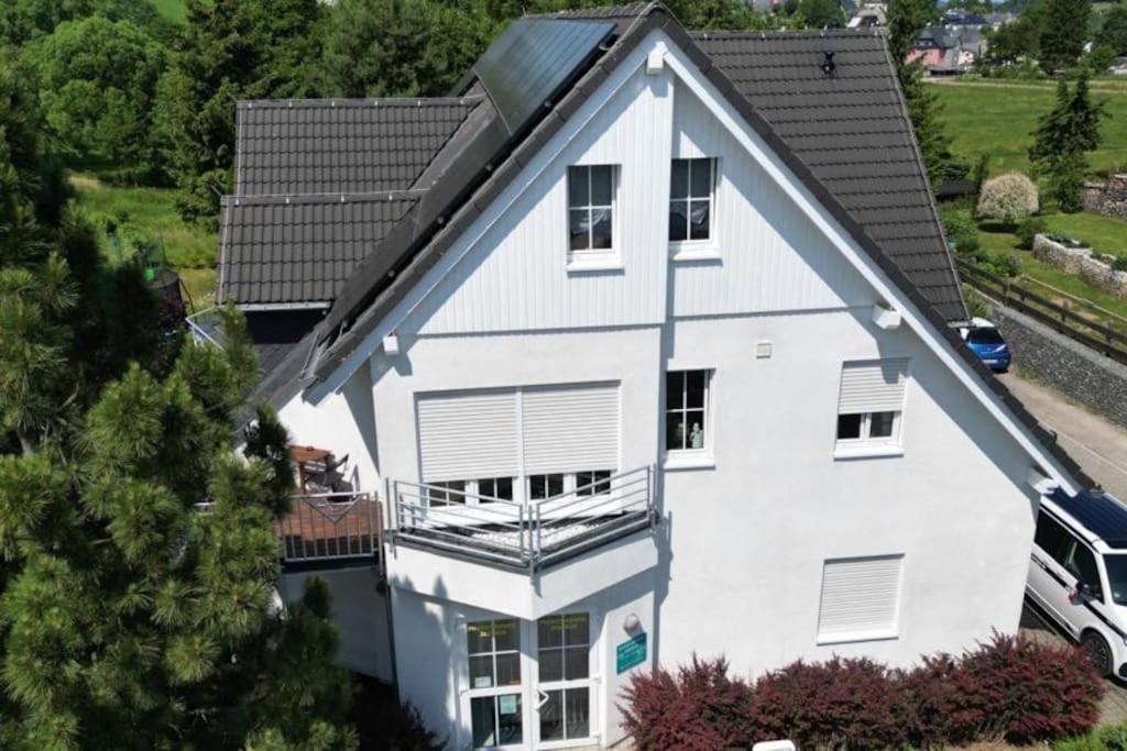 Ferienwohnung Fischer Mit E-Ladestation Direkt Am Haus Шварценберг Екстериор снимка